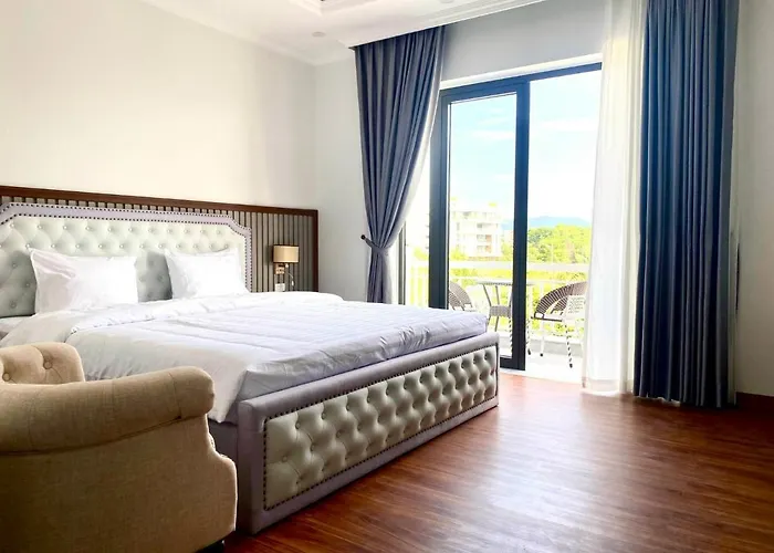 Phuong Hoang - Be Boi, Phong Karaoke, San Pickleball, Xe Dia Hinh, Xe Dap Doi Hotel