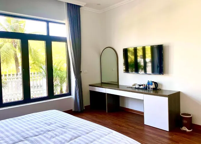 Hotel Phuong Hoang - Be Boi, Phong Karaoke, San Pickleball, Xe Dia Hinh, Xe Dap Doi