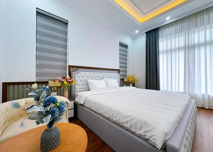 Phuong Hoang - Be Boi, Phong Karaoke, San Pickleball, Xe Dia Hinh, Xe Dap Doi Ha Long