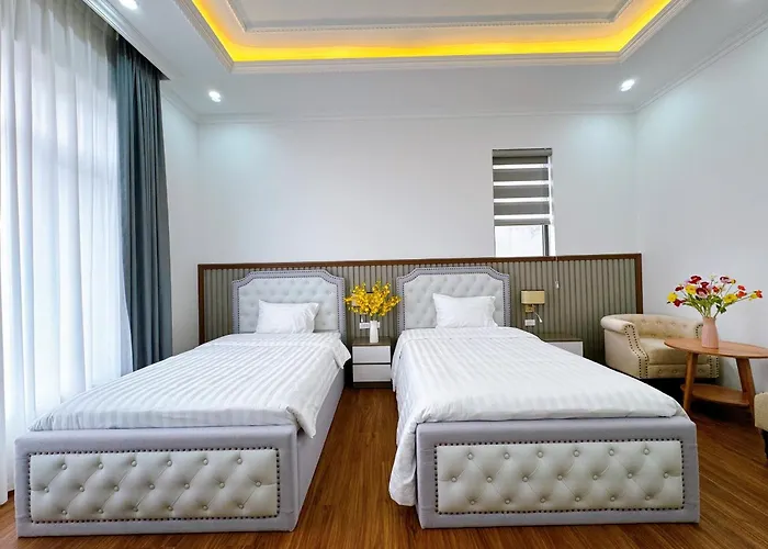 Hotel Phuong Hoang - Be Boi, Phong Karaoke, San Pickleball, Xe Dia Hinh, Xe Dap Doi