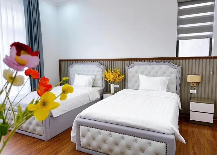 Phuong Hoang - Be Boi, Phong Karaoke, San Pickleball, Xe Dia Hinh, Xe Dap Doi Hotel Ha Long