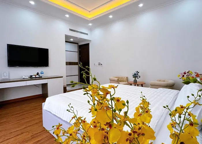 Phuong Hoang - Be Boi, Phong Karaoke, San Pickleball, Xe Dia Hinh, Xe Dap Doi Hotel Hạ Long