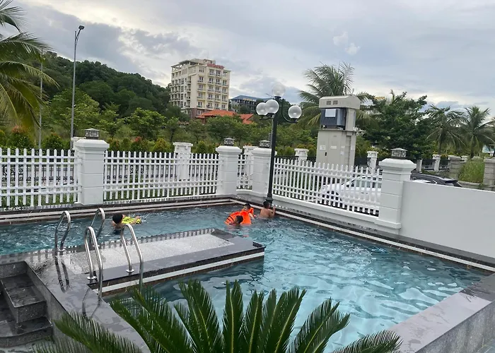 Phuong Hoang - Be Boi, Phong Karaoke, San Pickleball, Xe Dia Hinh, Xe Dap Doi Hotel